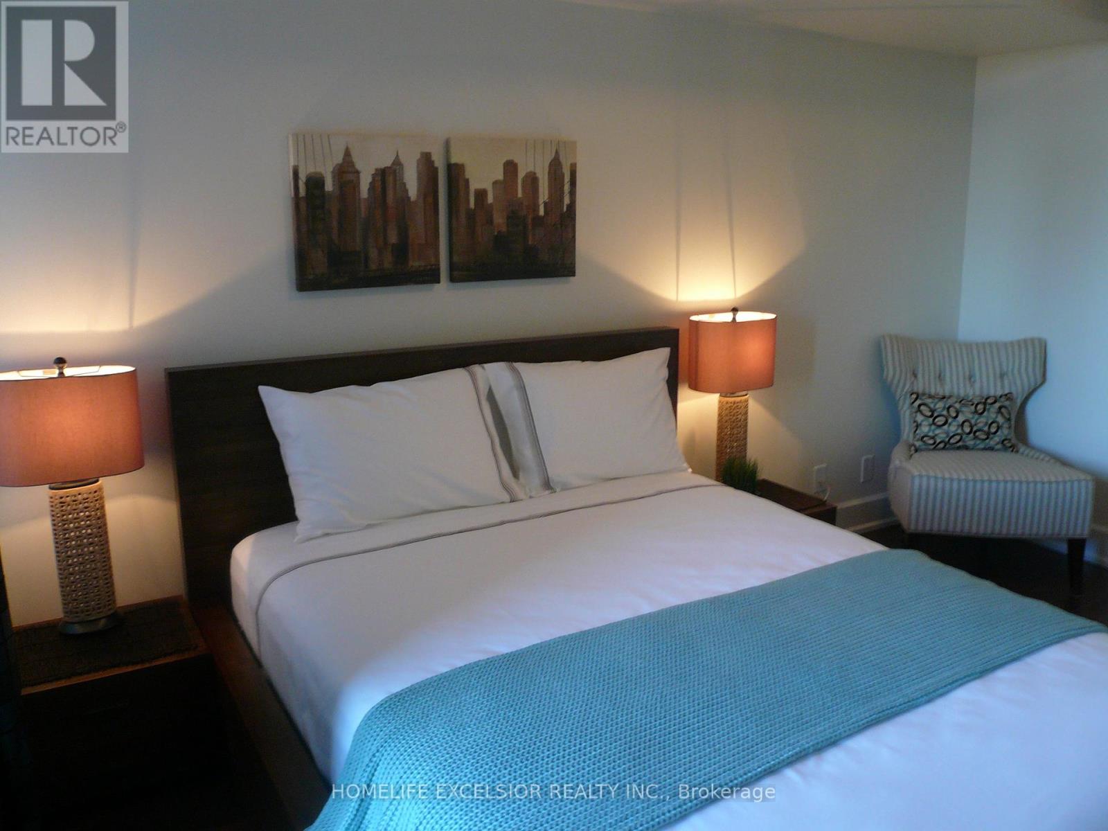 315 - 676 Sheppard Avenue E, Toronto, Ontario  M2K 1B7 - Photo 4 - C12104311