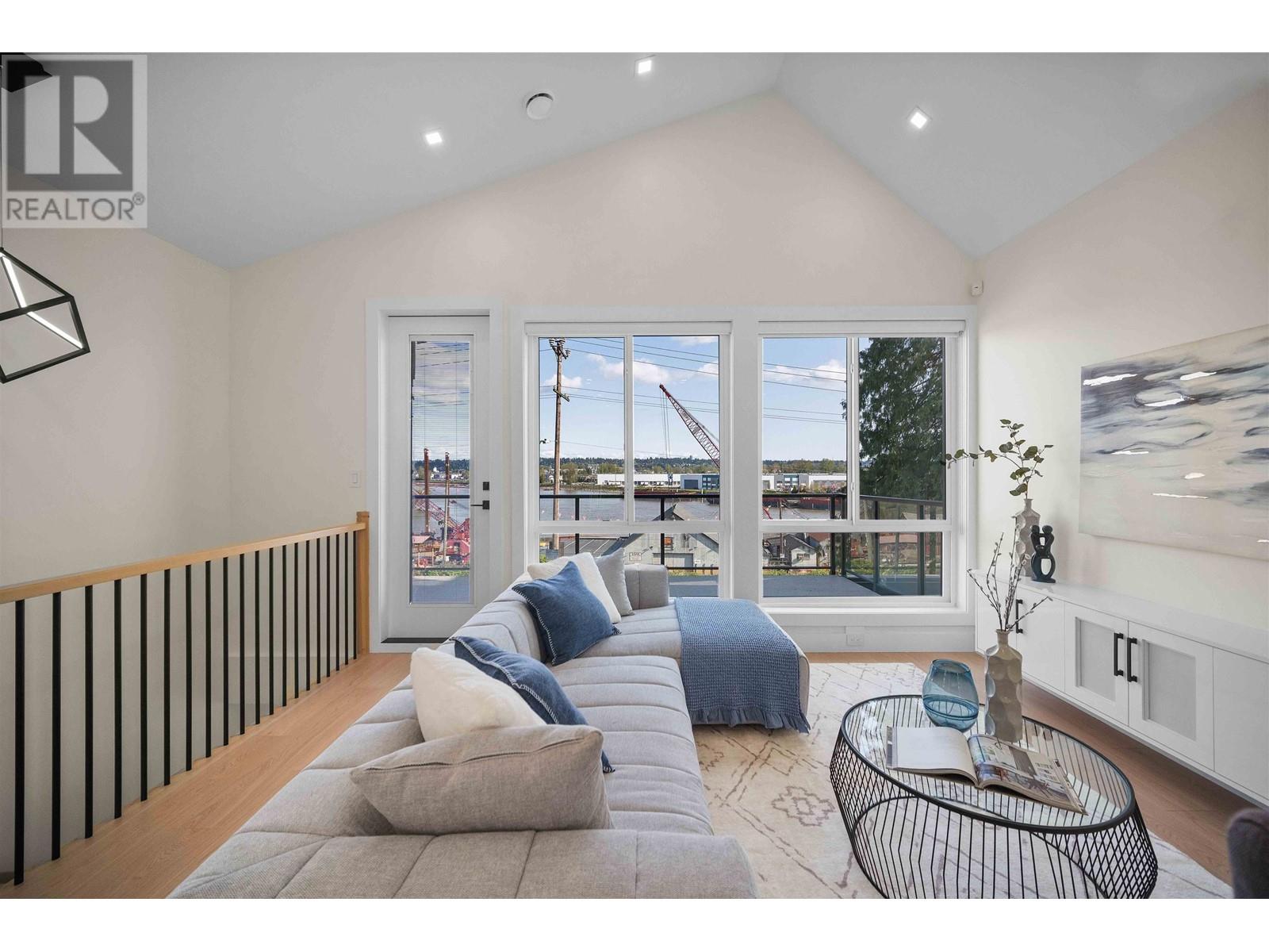 Property at 1 1923 RIVER DRIVE image 4