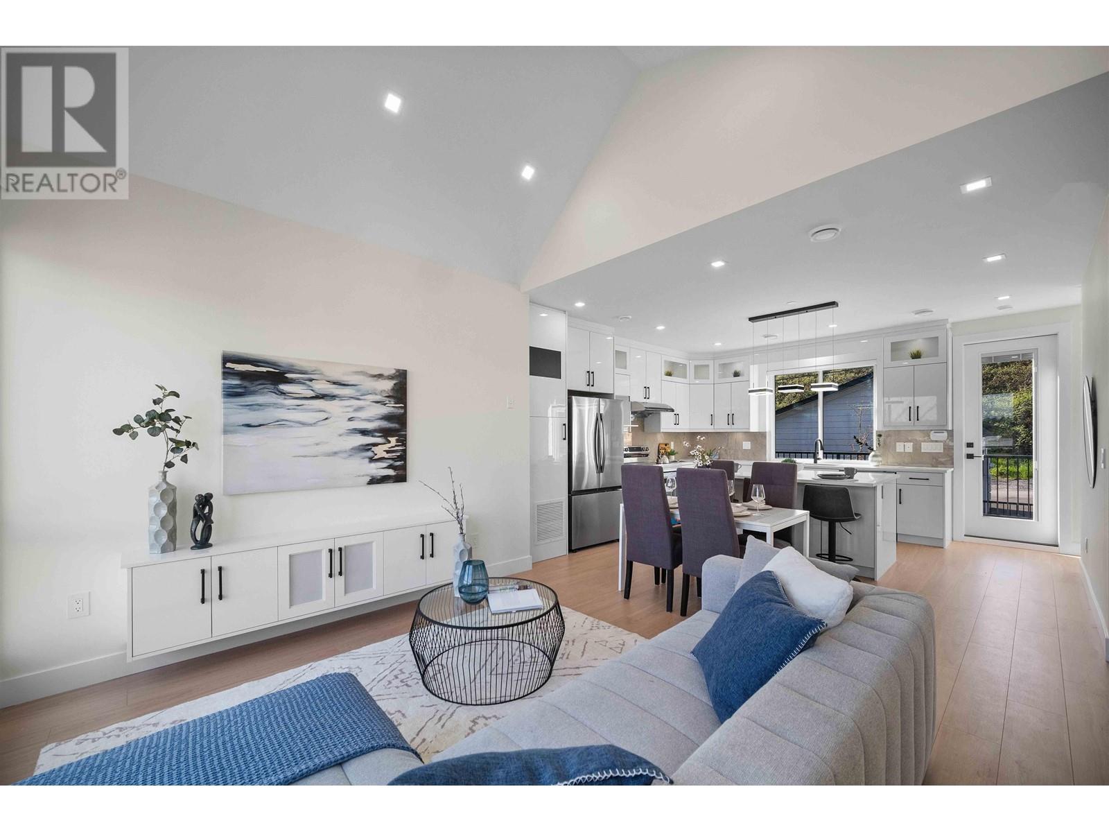 Property at 1 1923 RIVER DRIVE image 3