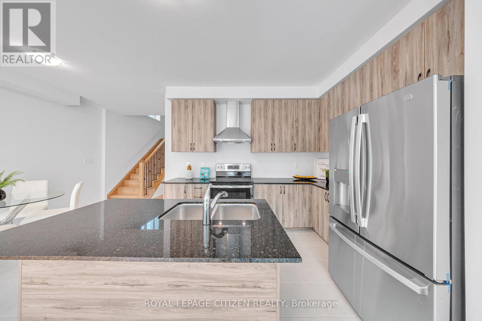 1117 Pisces Trail, Pickering, Ontario  L1X 0P8 - Photo 12 - E12104205