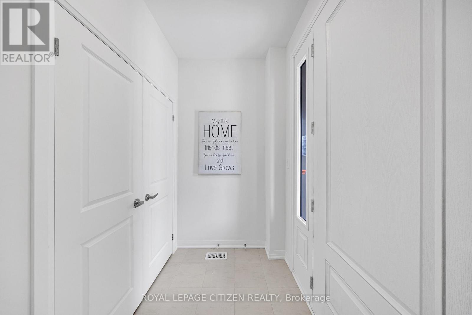 1117 Pisces Trail, Pickering, Ontario  L1X 0P8 - Photo 6 - E12104205