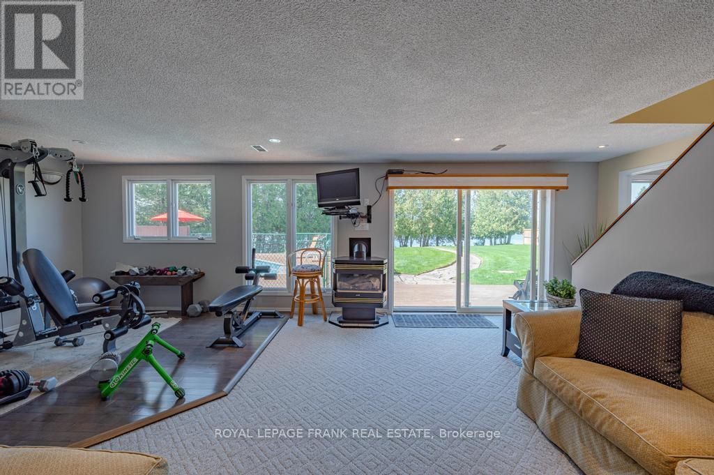 36 SOUTHSHORE ROAD Kawartha Lakes (Emily)