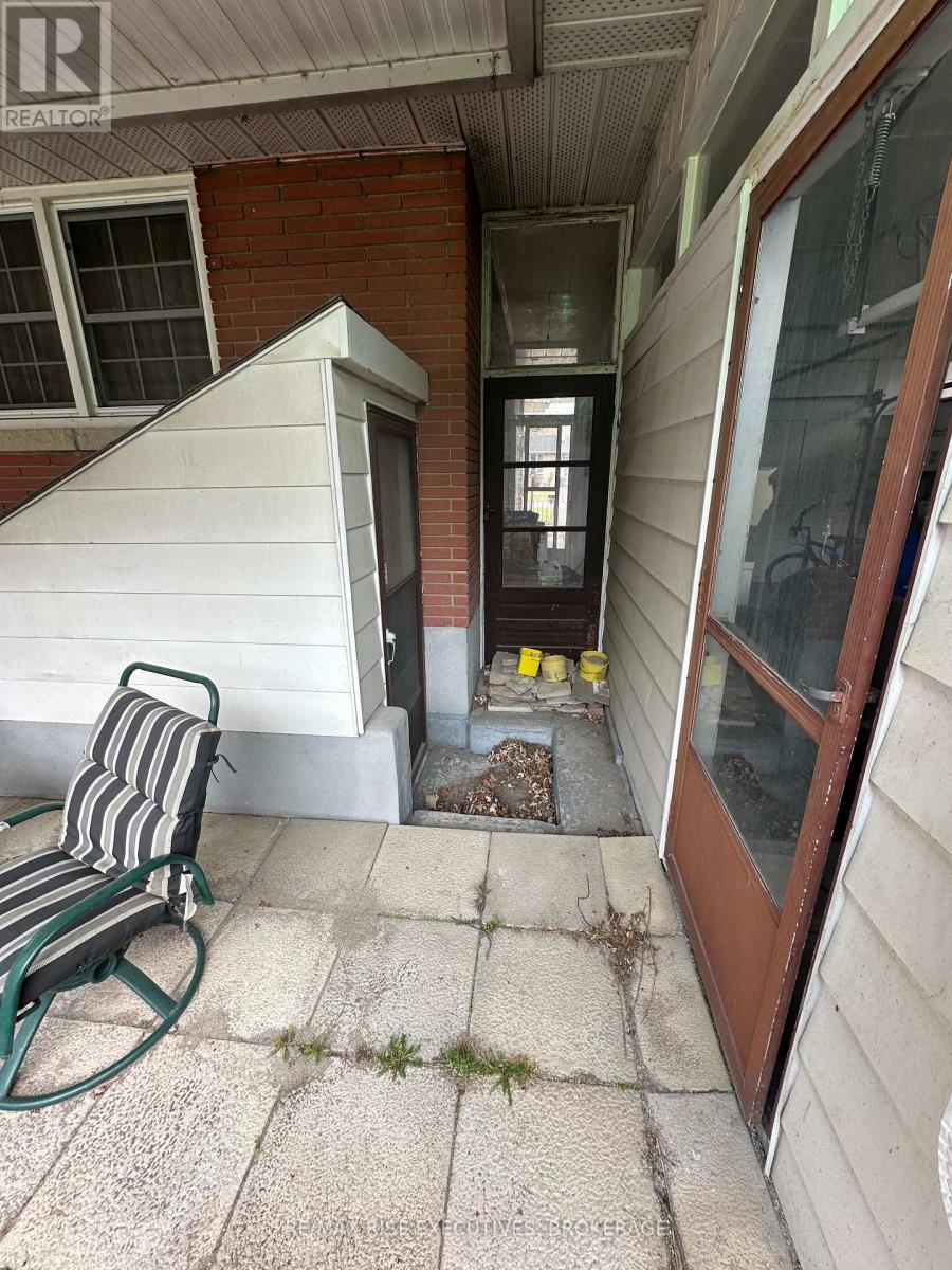 54 Silver Street, Kingston (Central City West), Ontario  K7M 2P5 - Photo 26 - X12103842