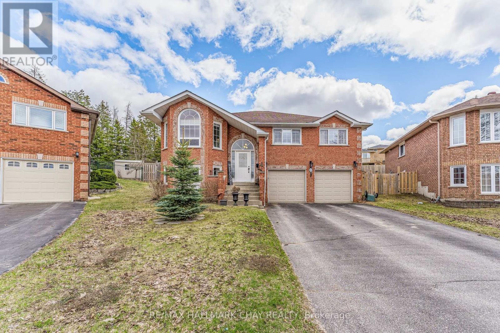 Property at 11 WATSON COURT image 1