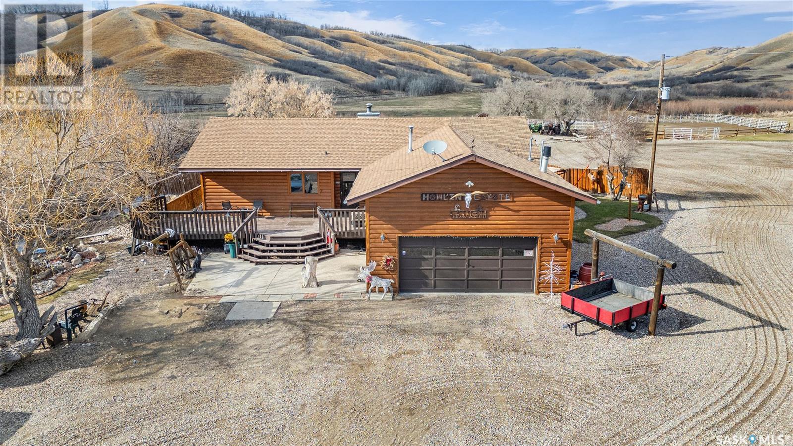 Property at Lowe Acreage image 1