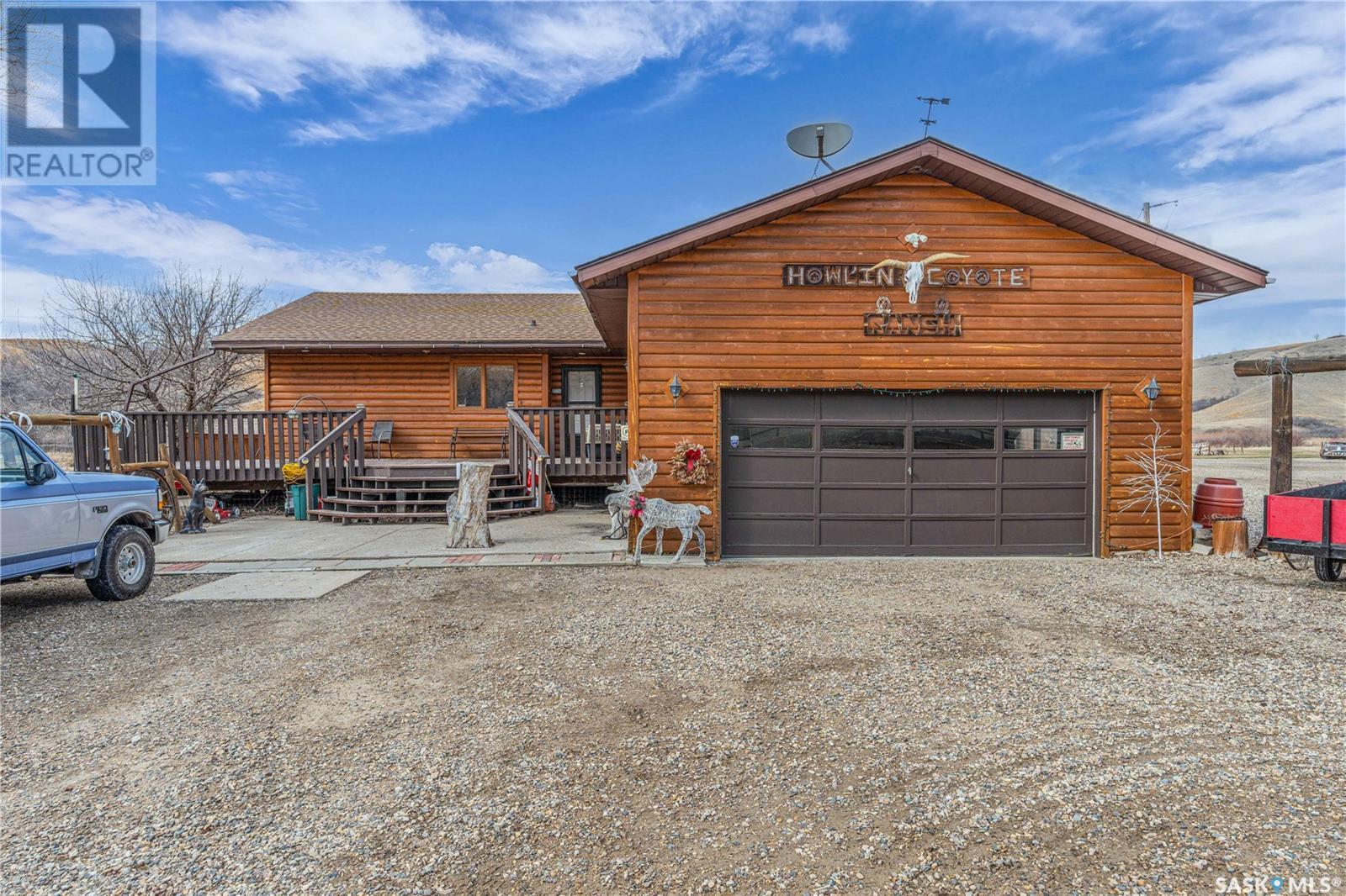 Property at Lowe Acreage image 2