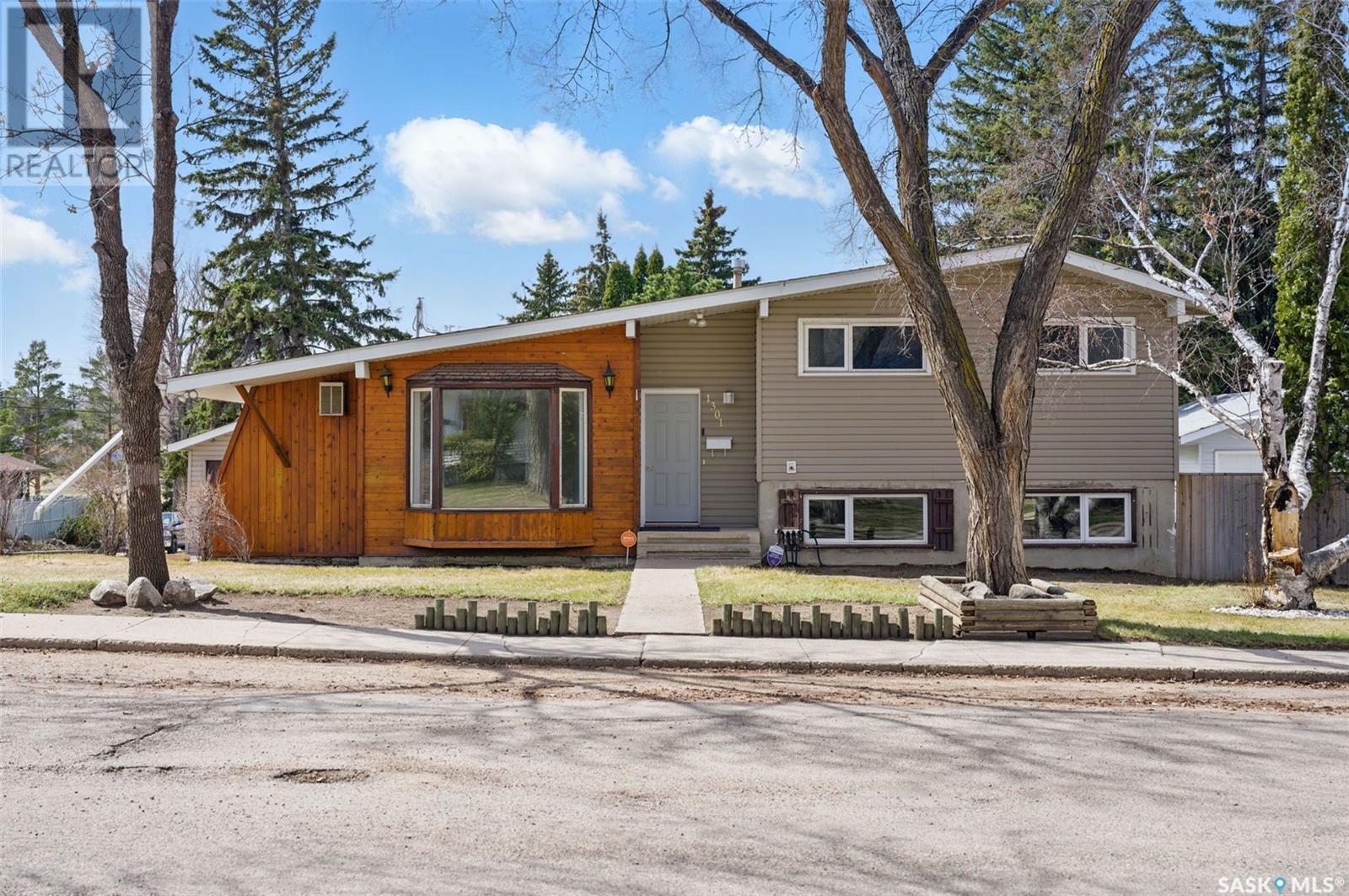 Property at 1301 J AVENUE N image 1