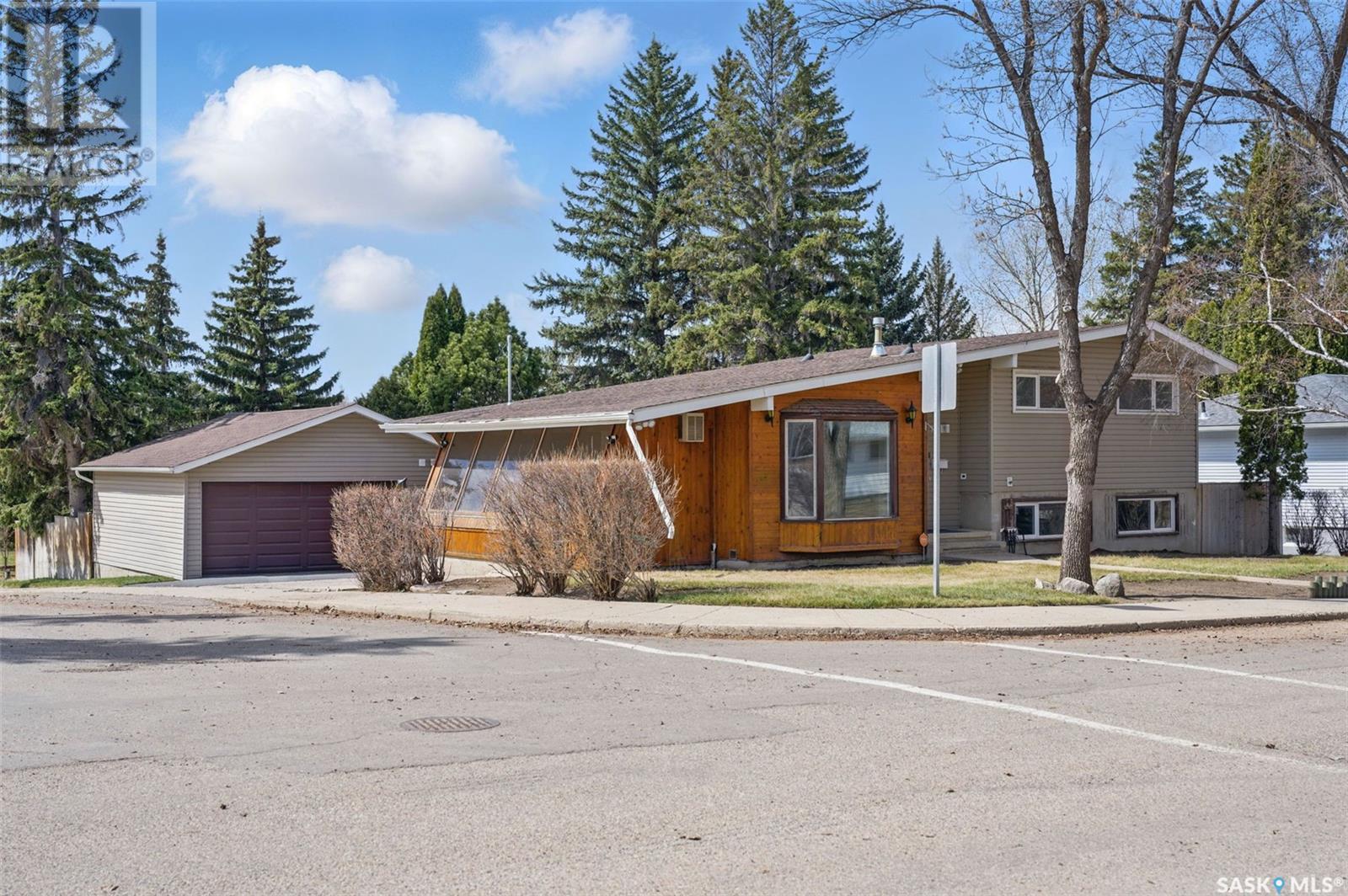 Property at 1301 J AVENUE N image 2