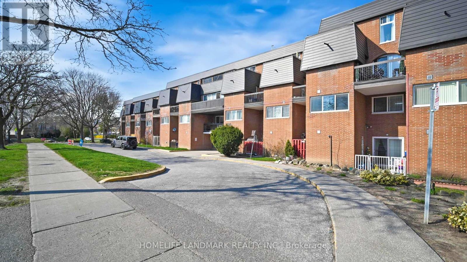 Property at 352 - 1395 WILLIAMSPORT DRIVE image 2