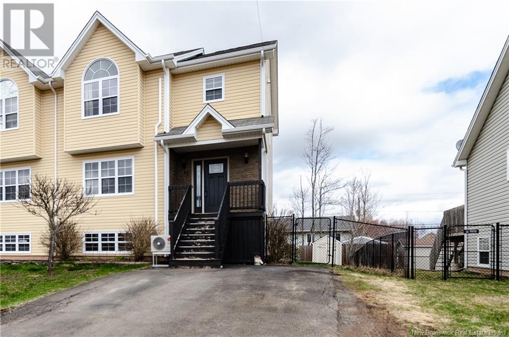 Property at 45 Trellis Court image 3