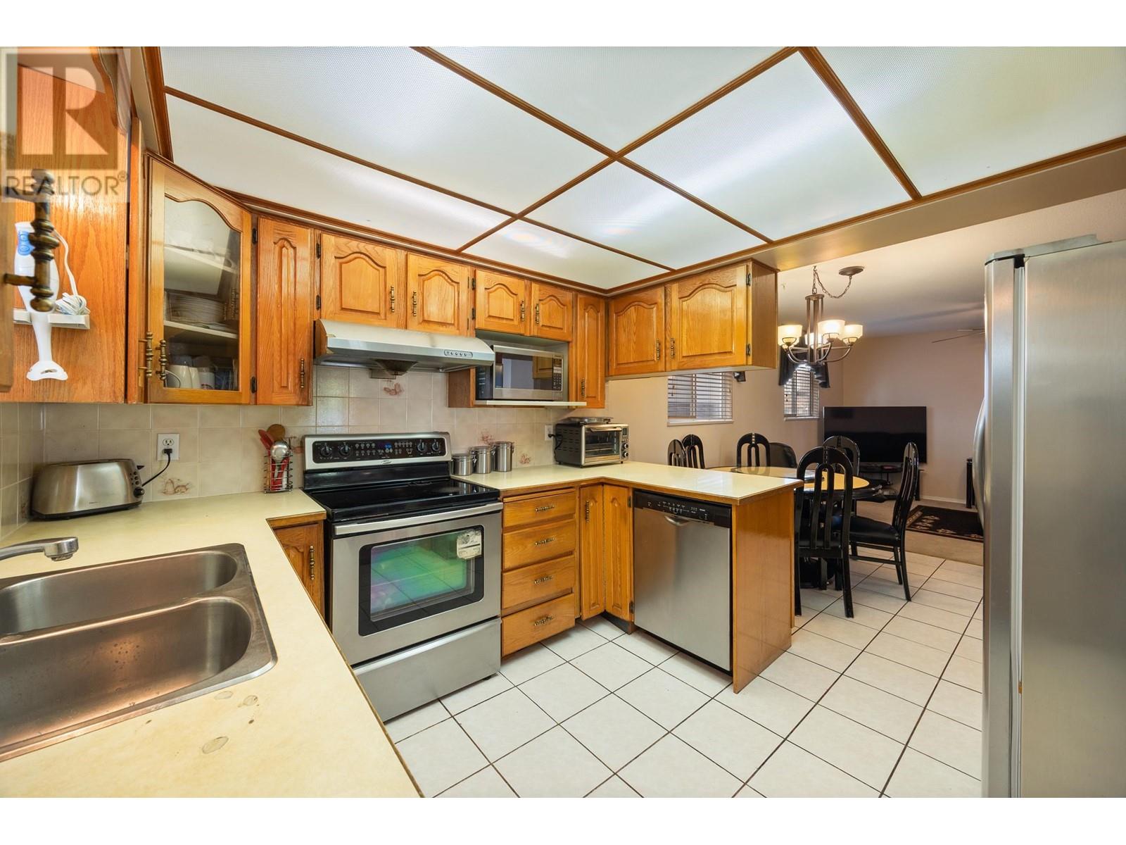 7688 17th Avenue, Burnaby, British Columbia  V3N 1L7 - Photo 21 - R2994388