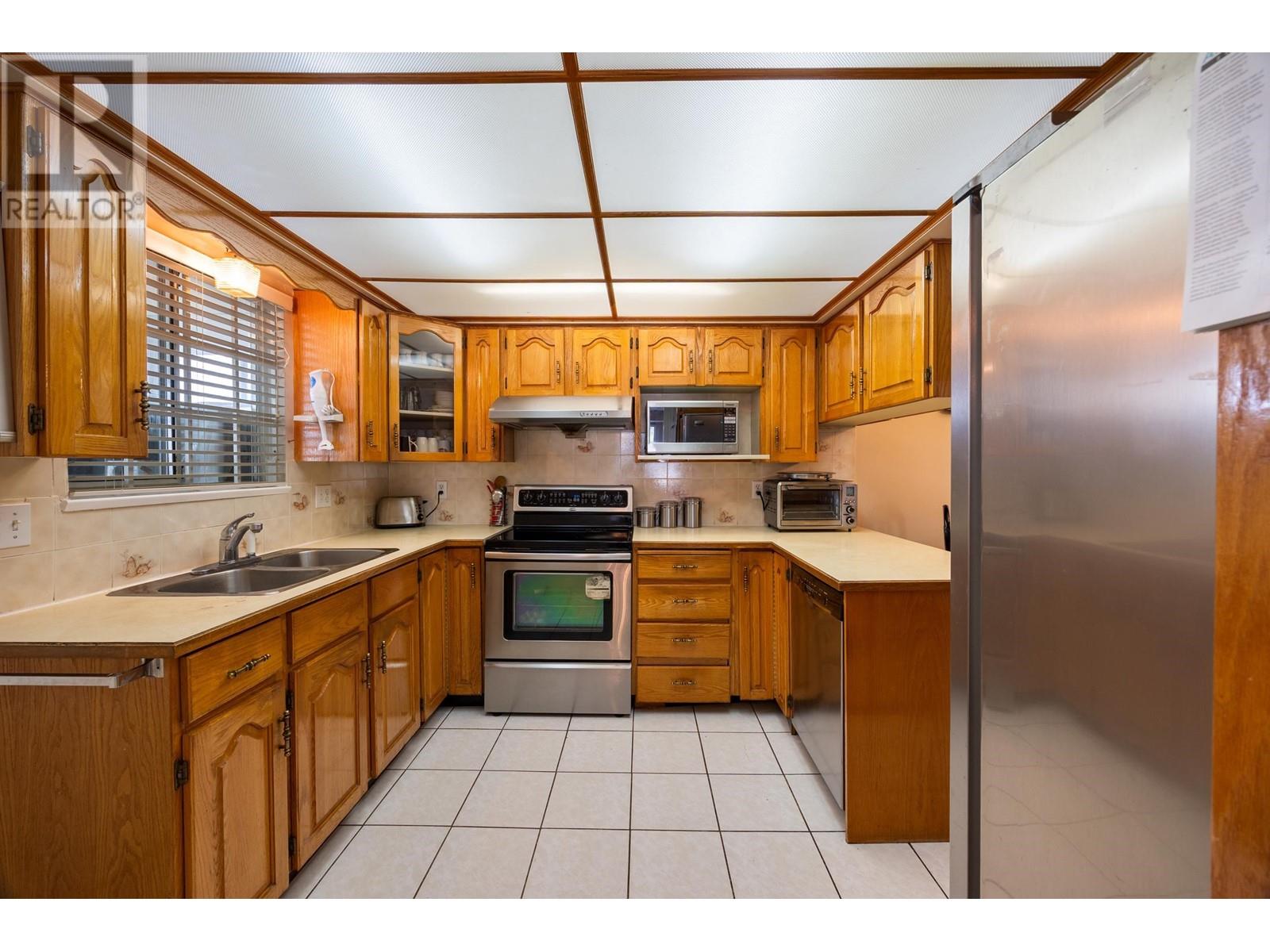 7688 17th Avenue, Burnaby, British Columbia  V3N 1L7 - Photo 22 - R2994388