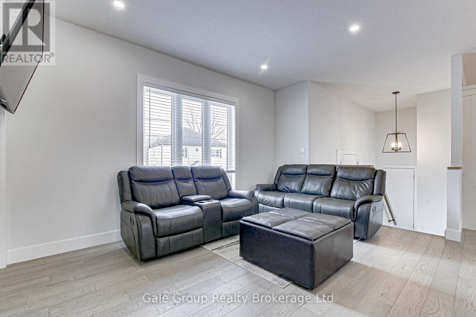 Property at 95 HENRY STREET image 5