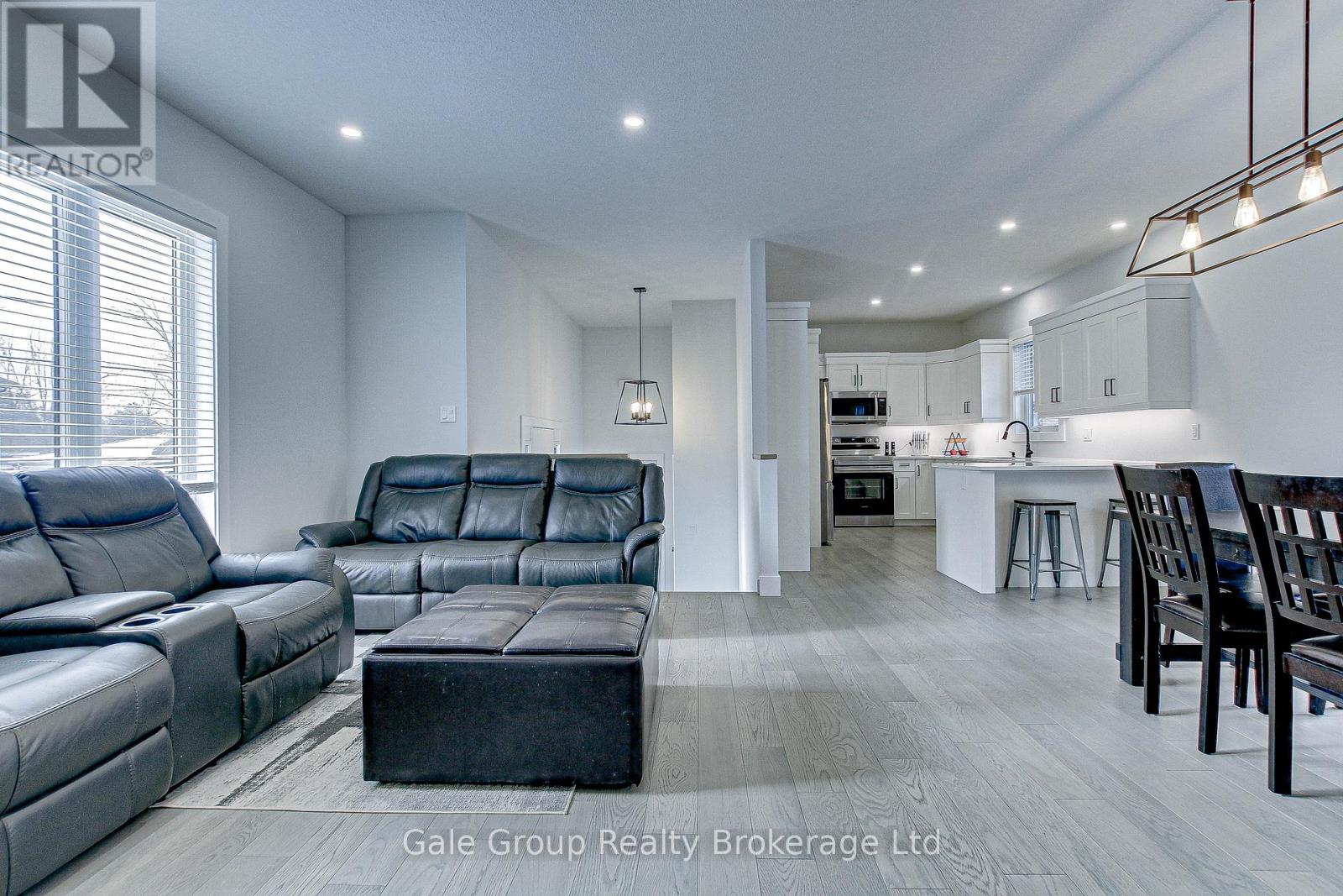 Property at 95 HENRY STREET image 3