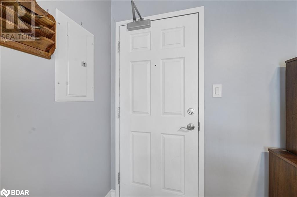 Property at 500 MAPLEVIEW Drive W Unit# 109 image 3