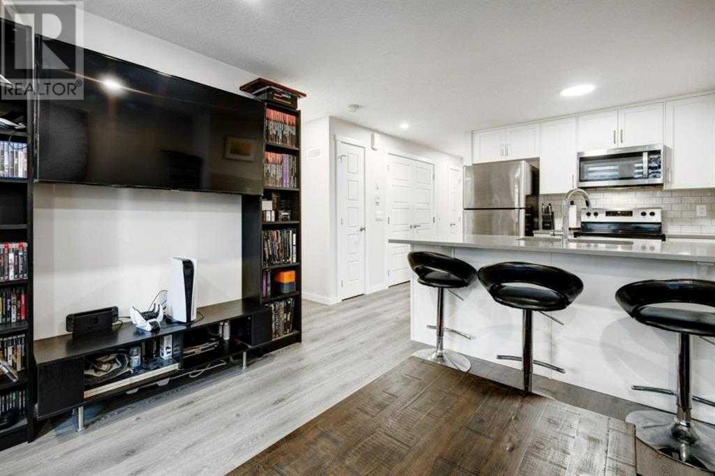 302, 19500 37 Street Se, Calgary, Alberta  T3M 2W9 - Photo 4 - A2209742