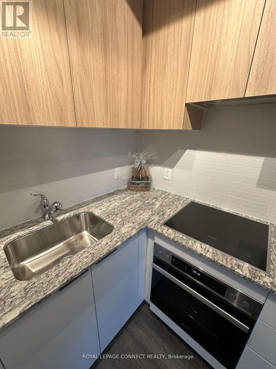 1612 - 50 O'neill Road, Toronto, Ontario  M3C 0R1 - Photo 4 - C12104400