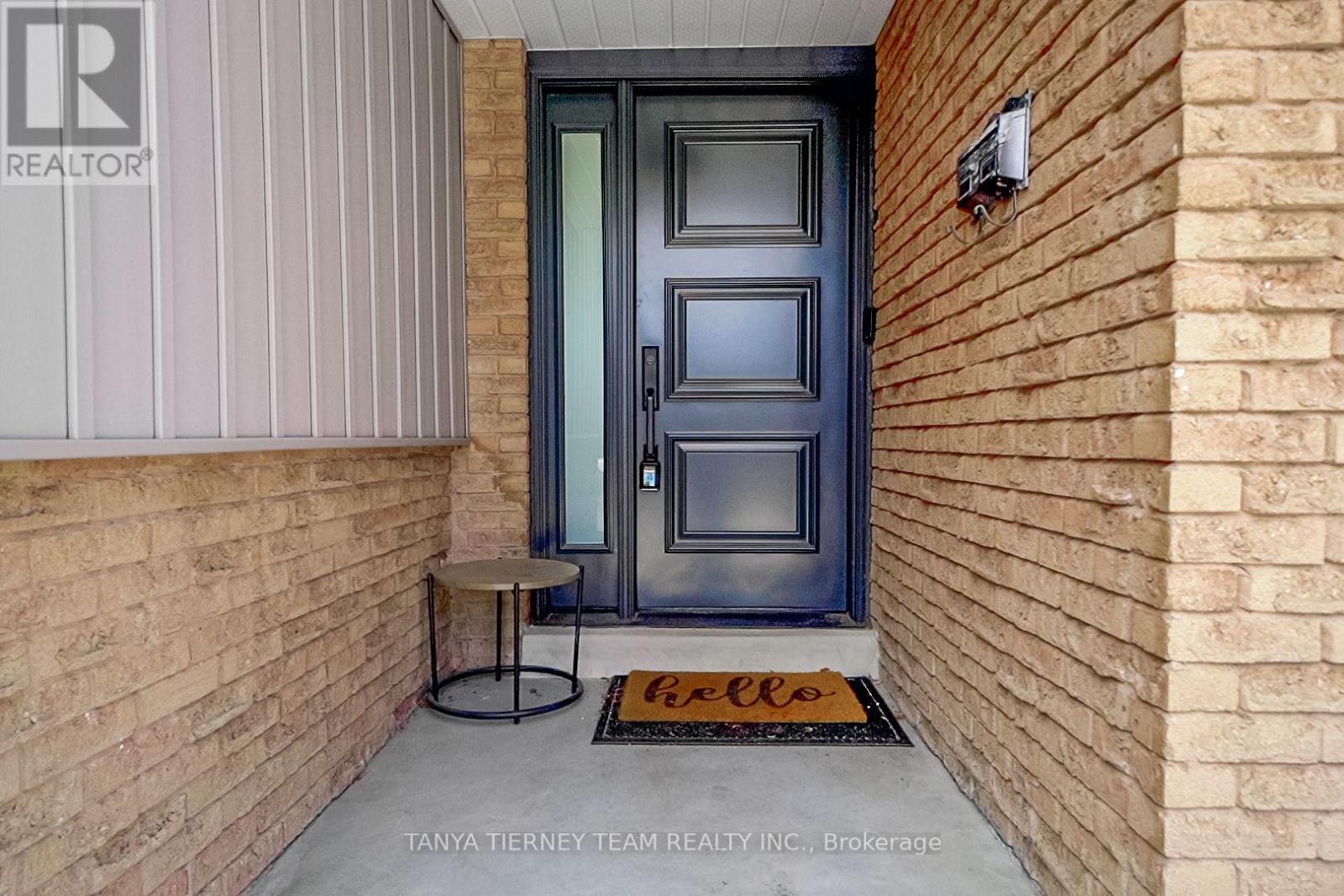 Property at 125 GUTHRIE CRESCENT image 4