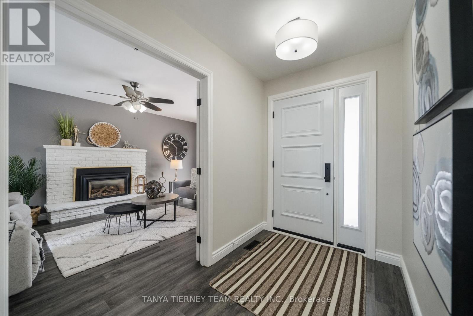 Property at 125 GUTHRIE CRESCENT image 5
