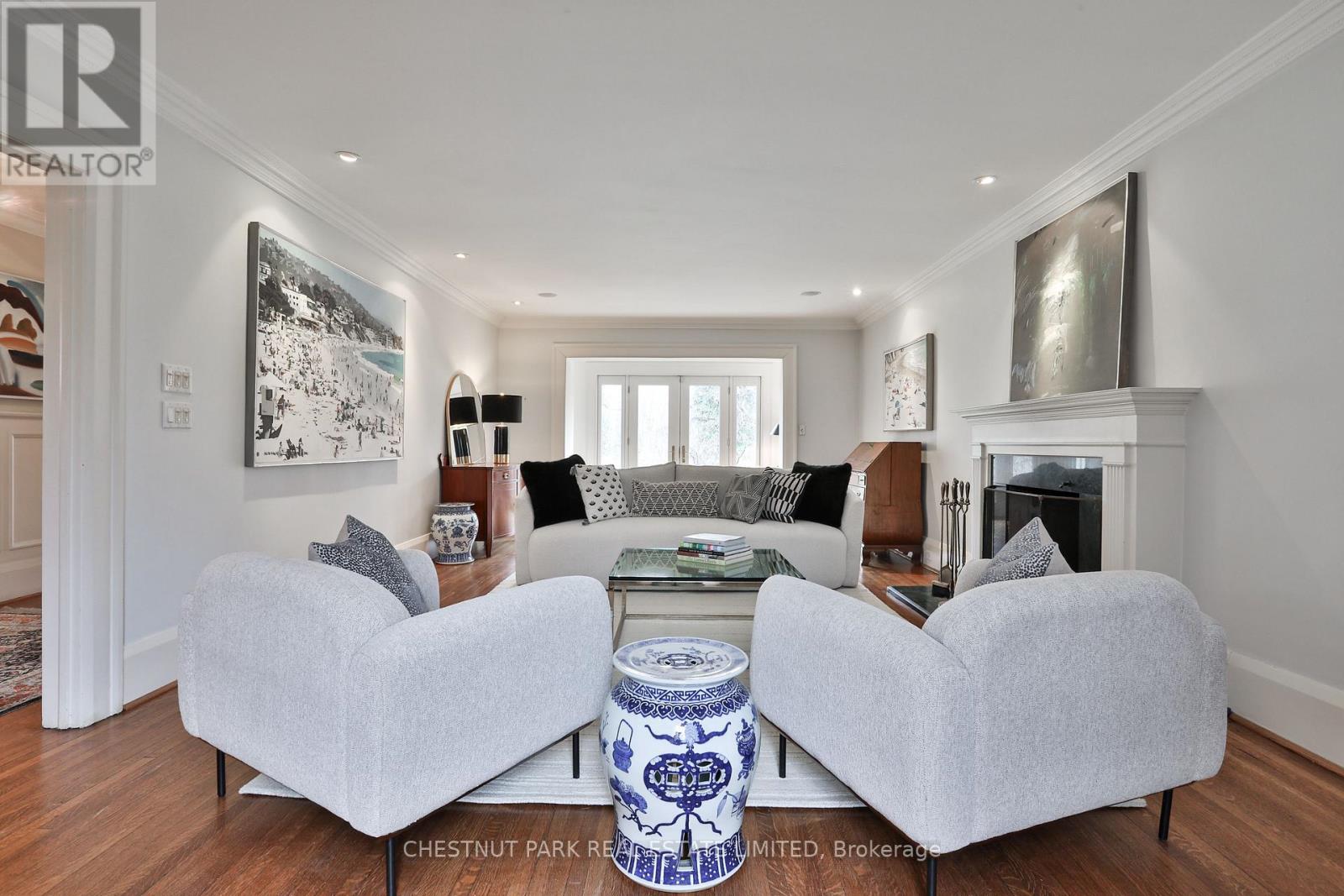 Property at 118 INGLEWOOD DRIVE image 3