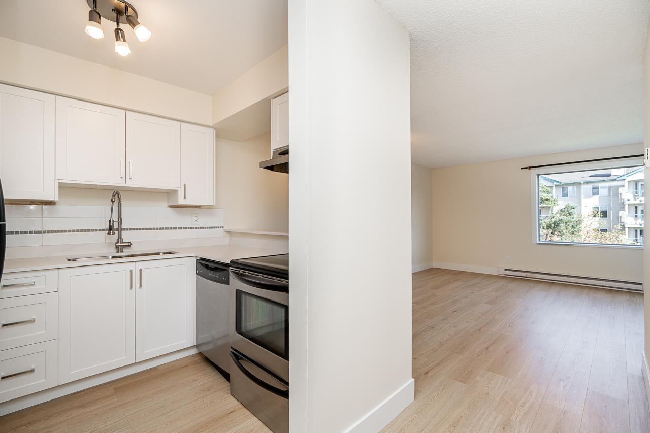 204 5294 204 Street, Langley, British Columbia  V3A 1Z1 - Photo 2 - R2994320