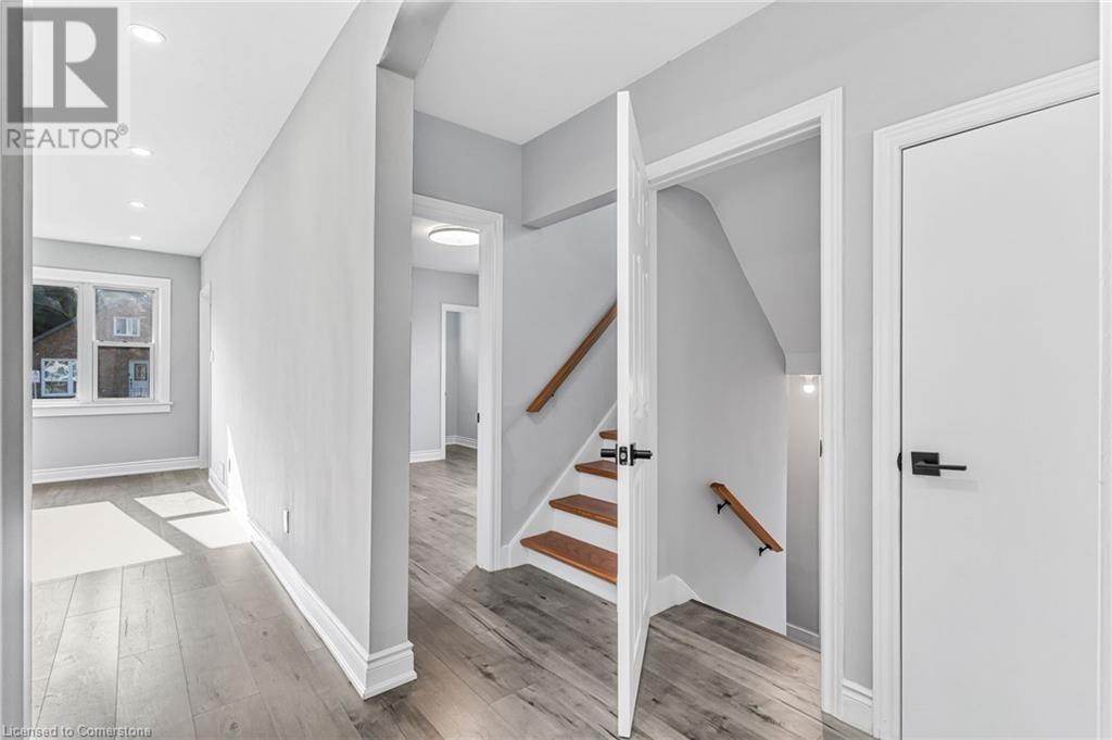 146 Craigroyston Road, Hamilton, Ontario  L8K 3K1 - Photo 8 - 40721307