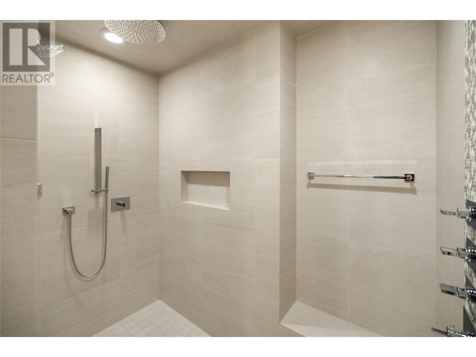 Property at 447 Swan Drive image 4