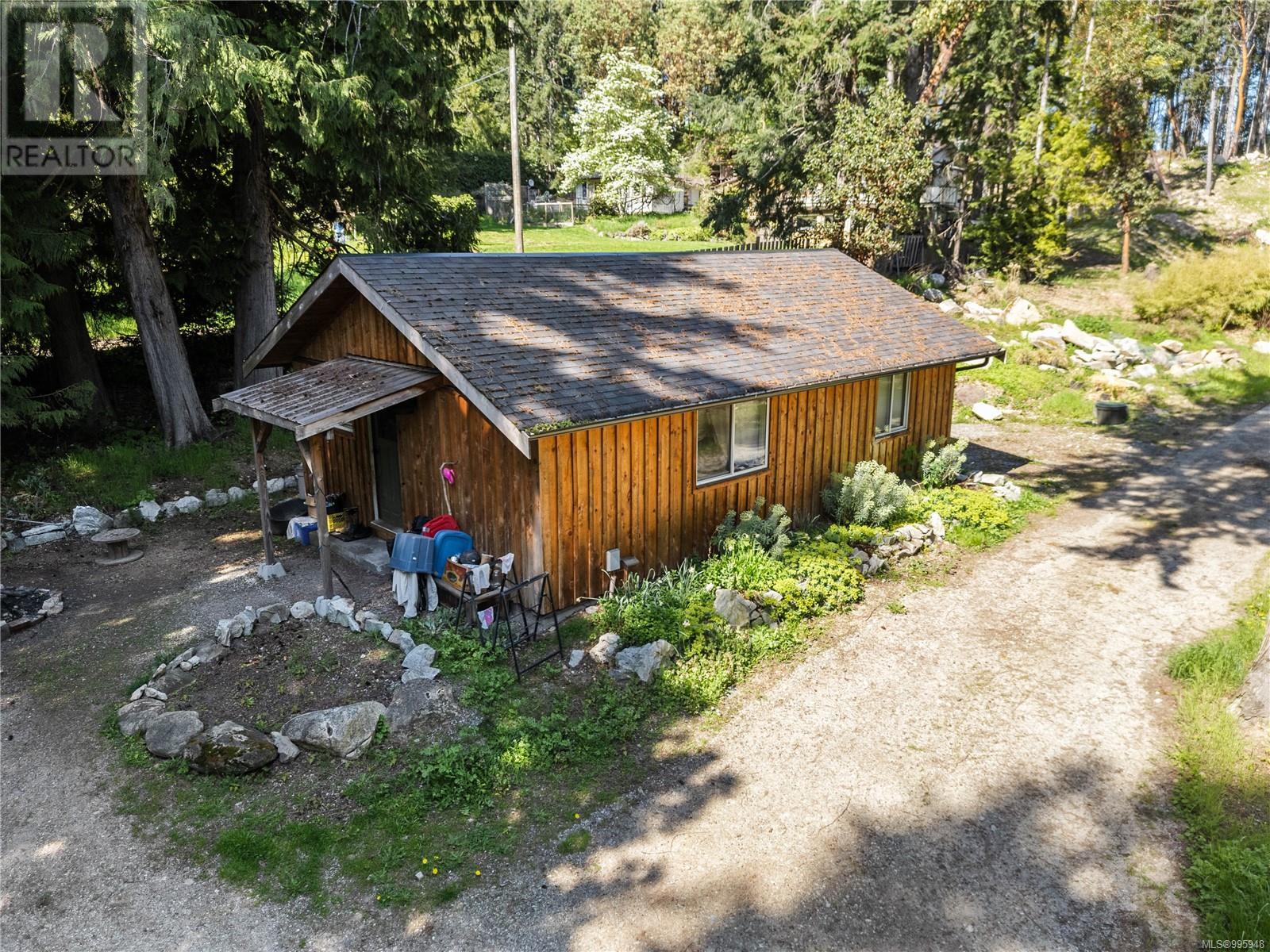 Property at 297 Churchill Rd image 5