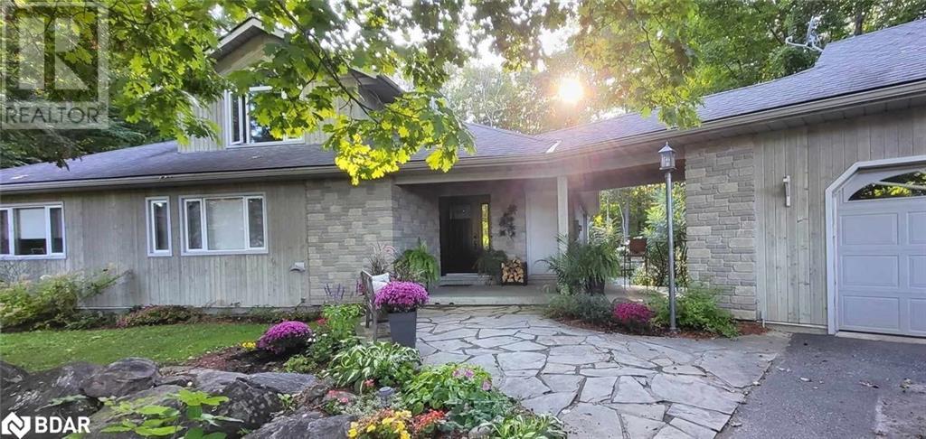 Property at 1450 MARGARET Crescent image 2