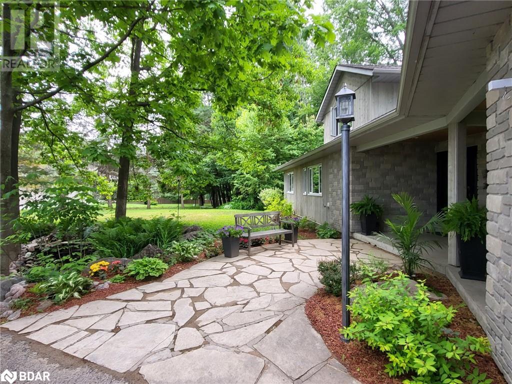 Property at 1450 MARGARET Crescent image 1