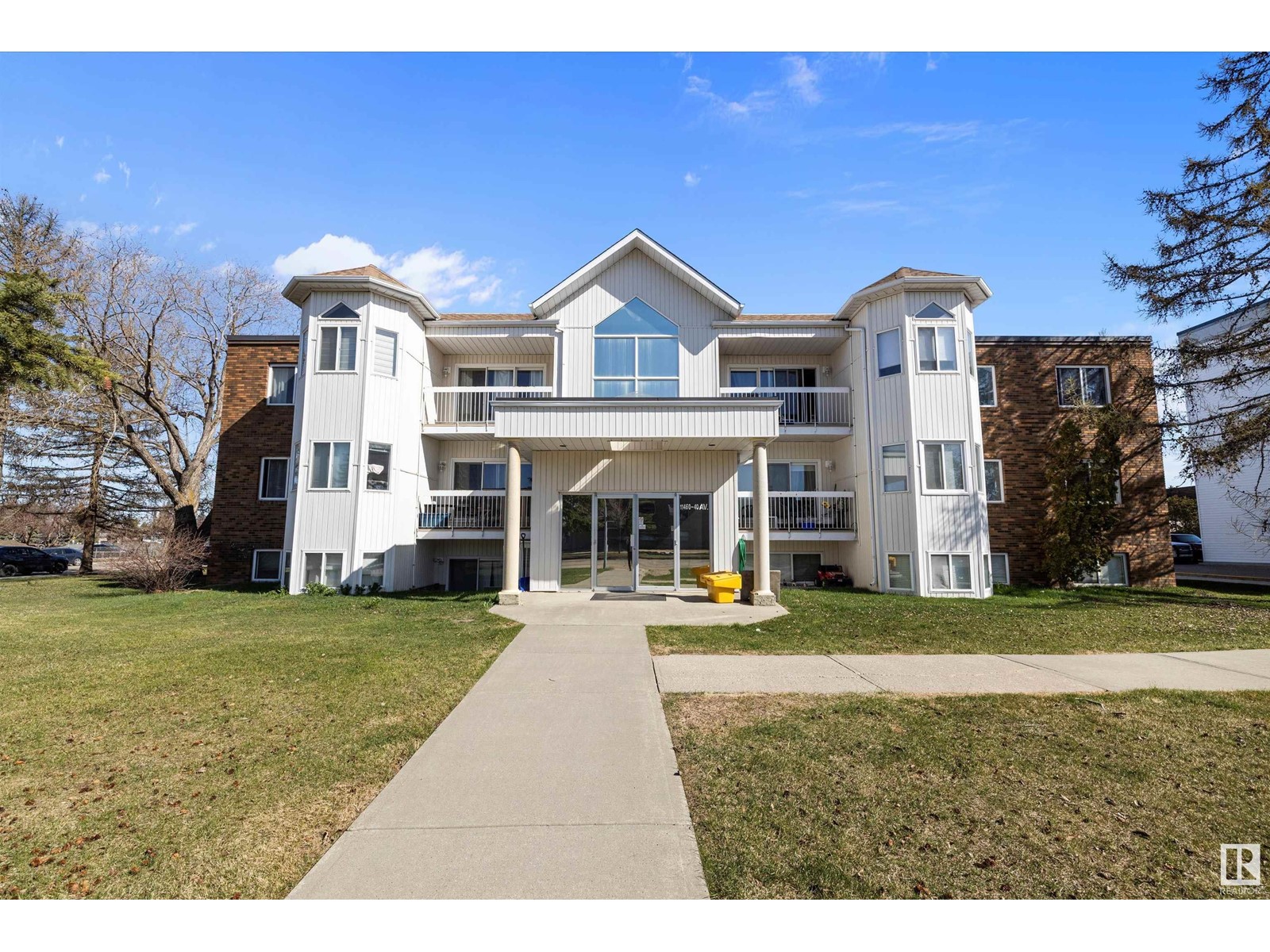 Property at #301 11460 40 AV NW image 1