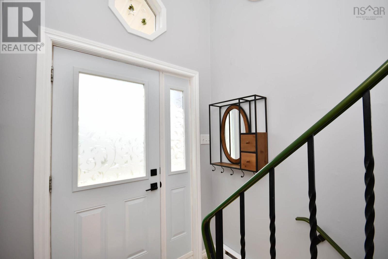 Property at 37 Hillcrest Avenue image 4