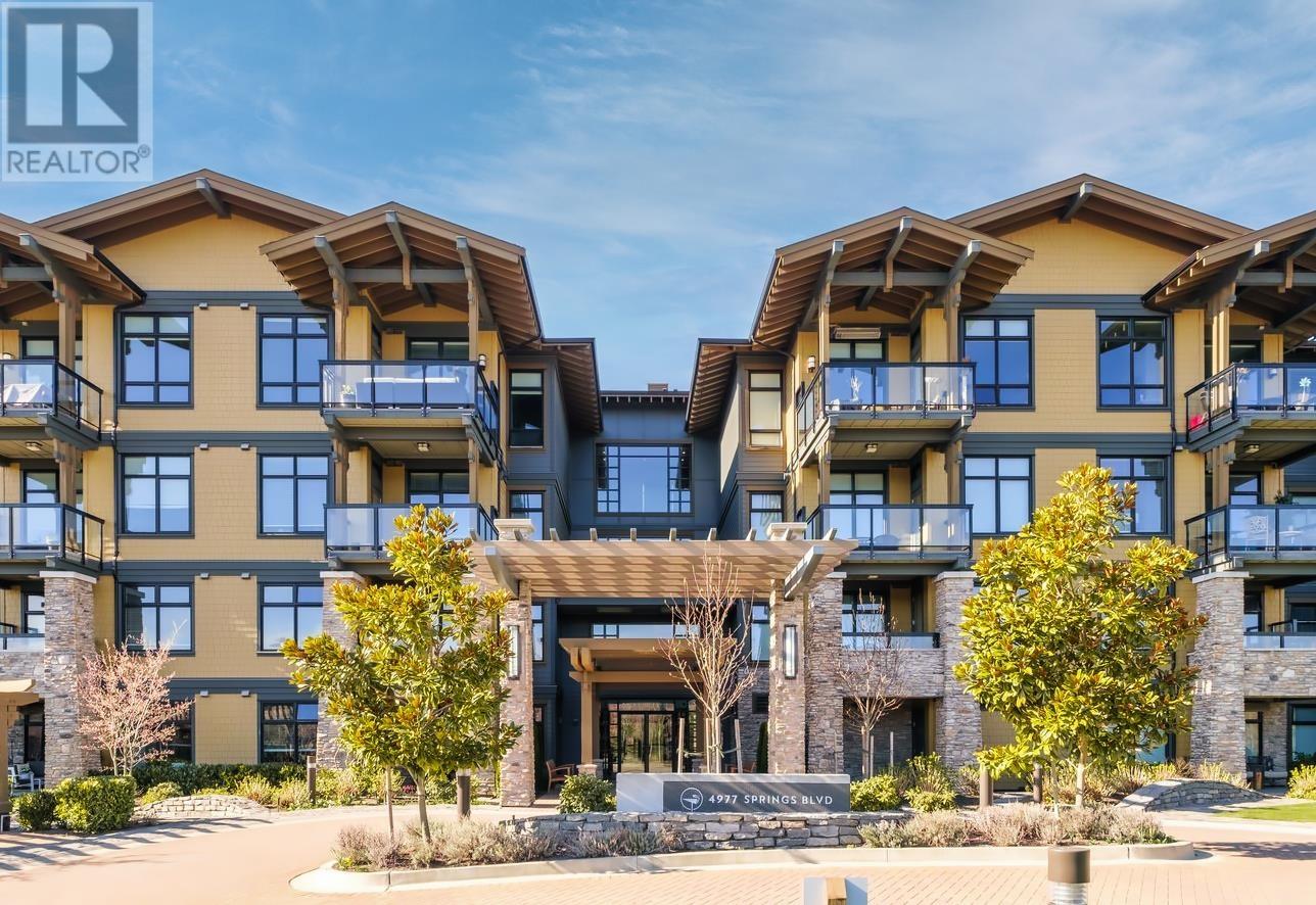 207 4977 Springs Boulevard, Tsawwassen, British Columbia  V4M 0C1 - Photo 1 - R2994329