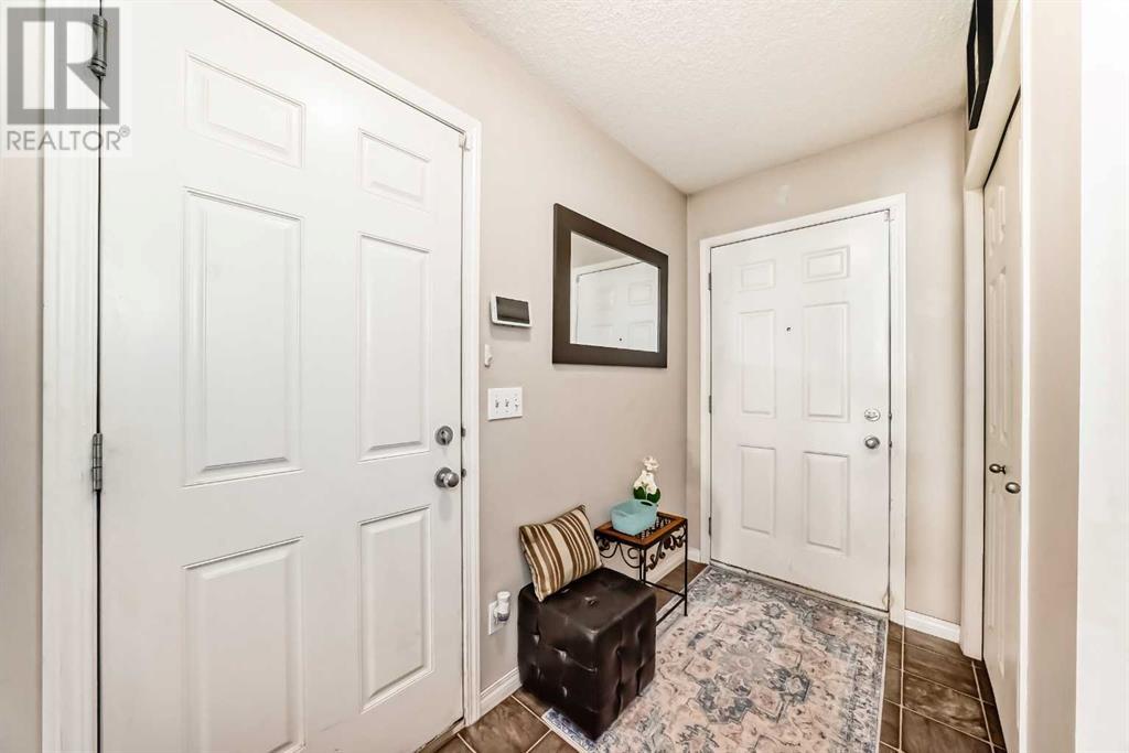 188 Copperfield Lane Se, Calgary, Alberta  T2Z 4T3 - Photo 4 - A2214372