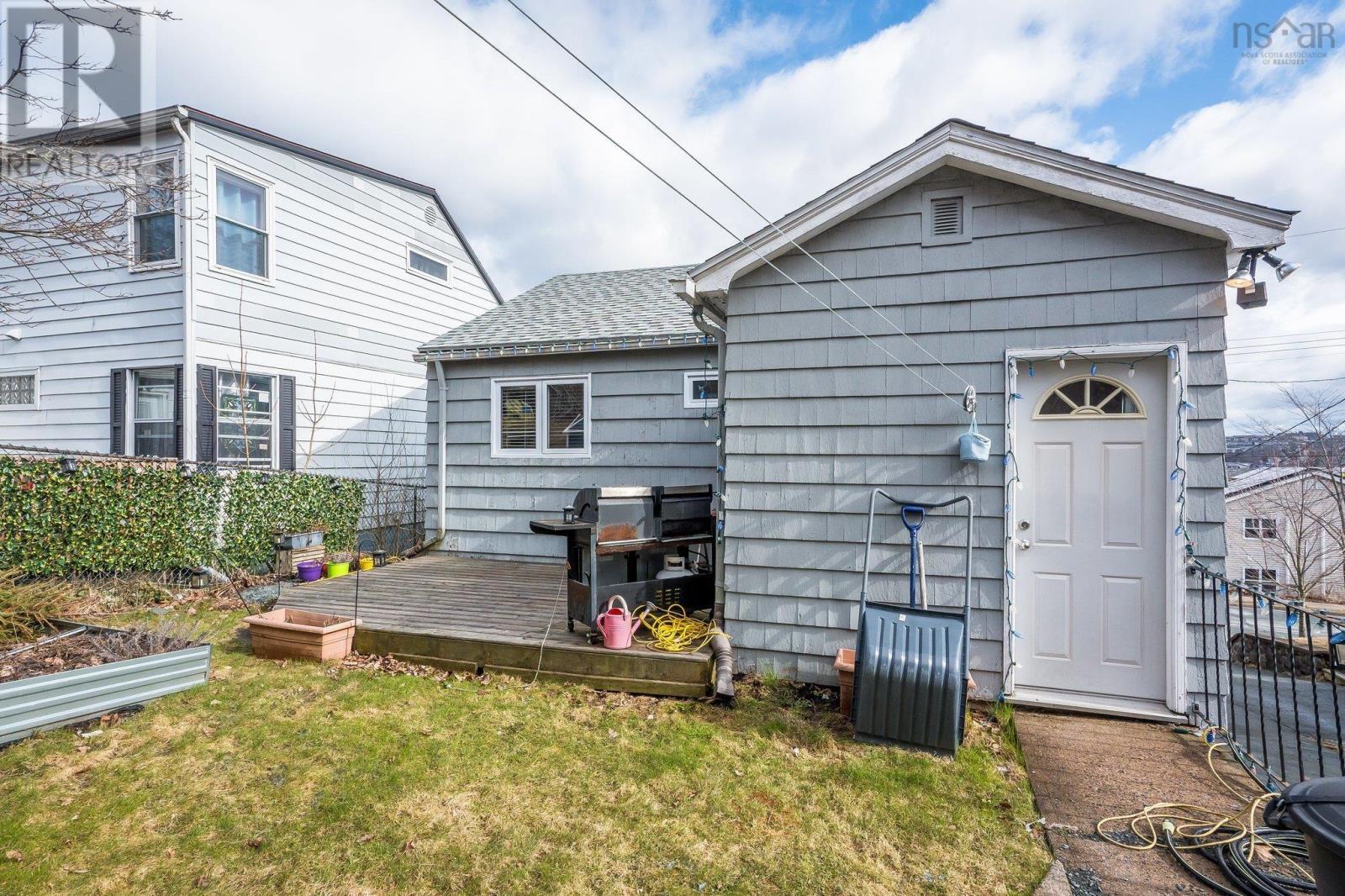 Property at 3668 Lynch Street image 4