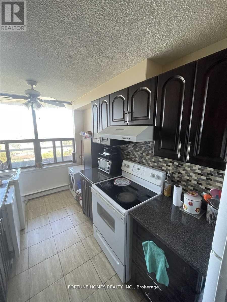 1201 - 4 Kings Cross Road, Brampton, Ontario  L6T 3X8 - Photo 10 - W12103238