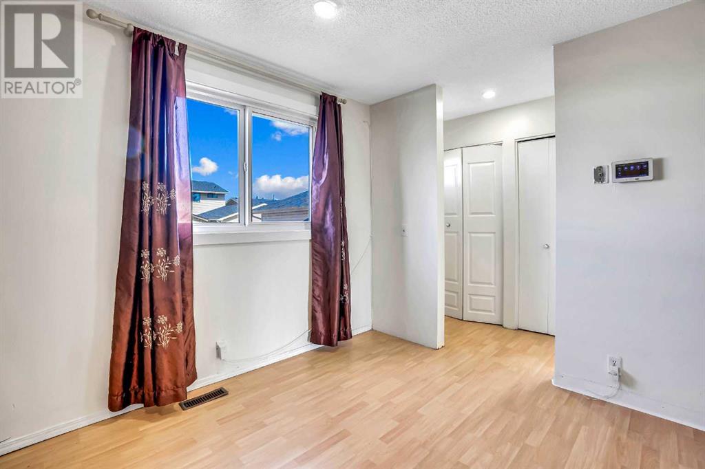 112 Castleridge Drive Ne, Calgary, Alberta  T3J 1Y8 - Photo 15 - A2213710
