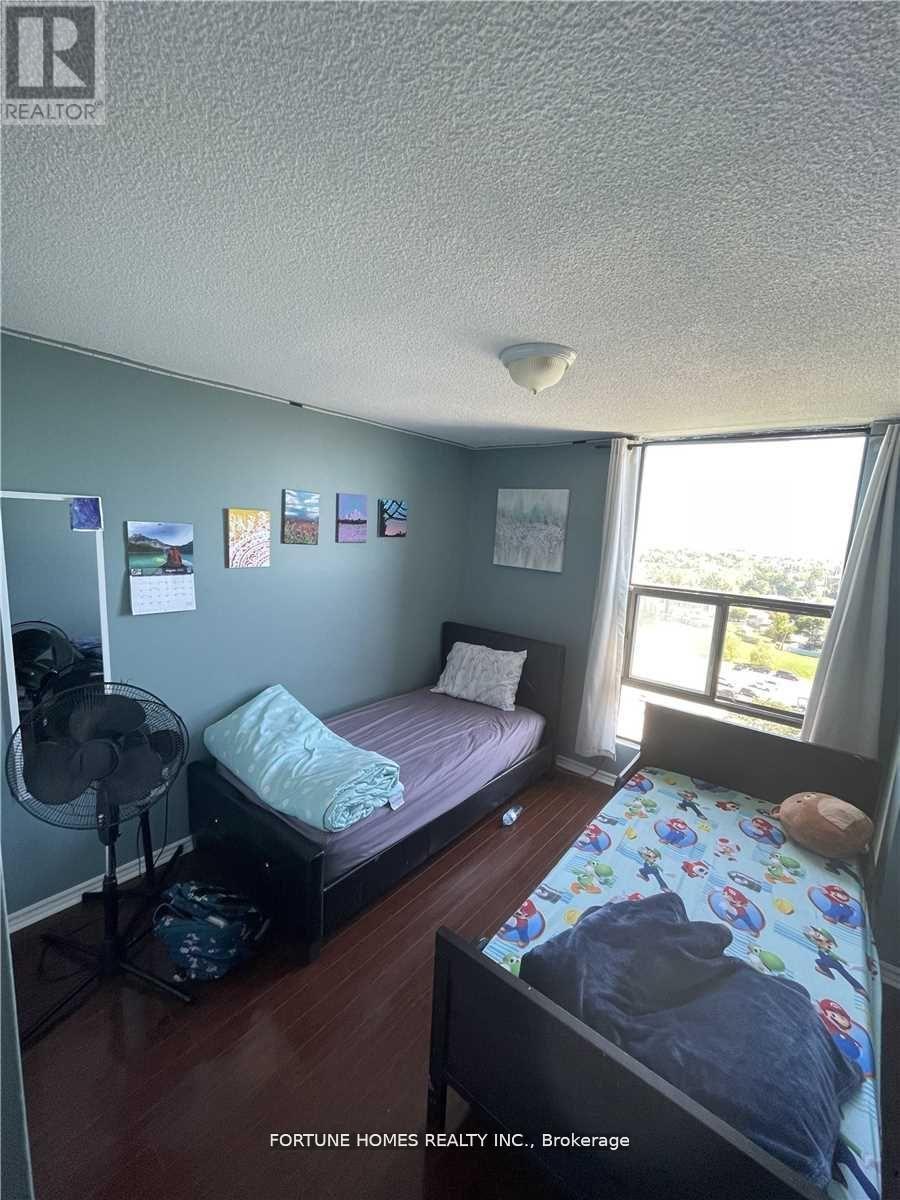 1201 - 4 Kings Cross Road, Brampton, Ontario  L6T 3X8 - Photo 9 - W12103238
