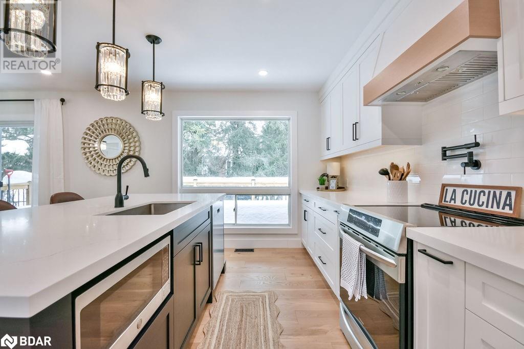 Property at 46 HOLLOWAY Lane image 5