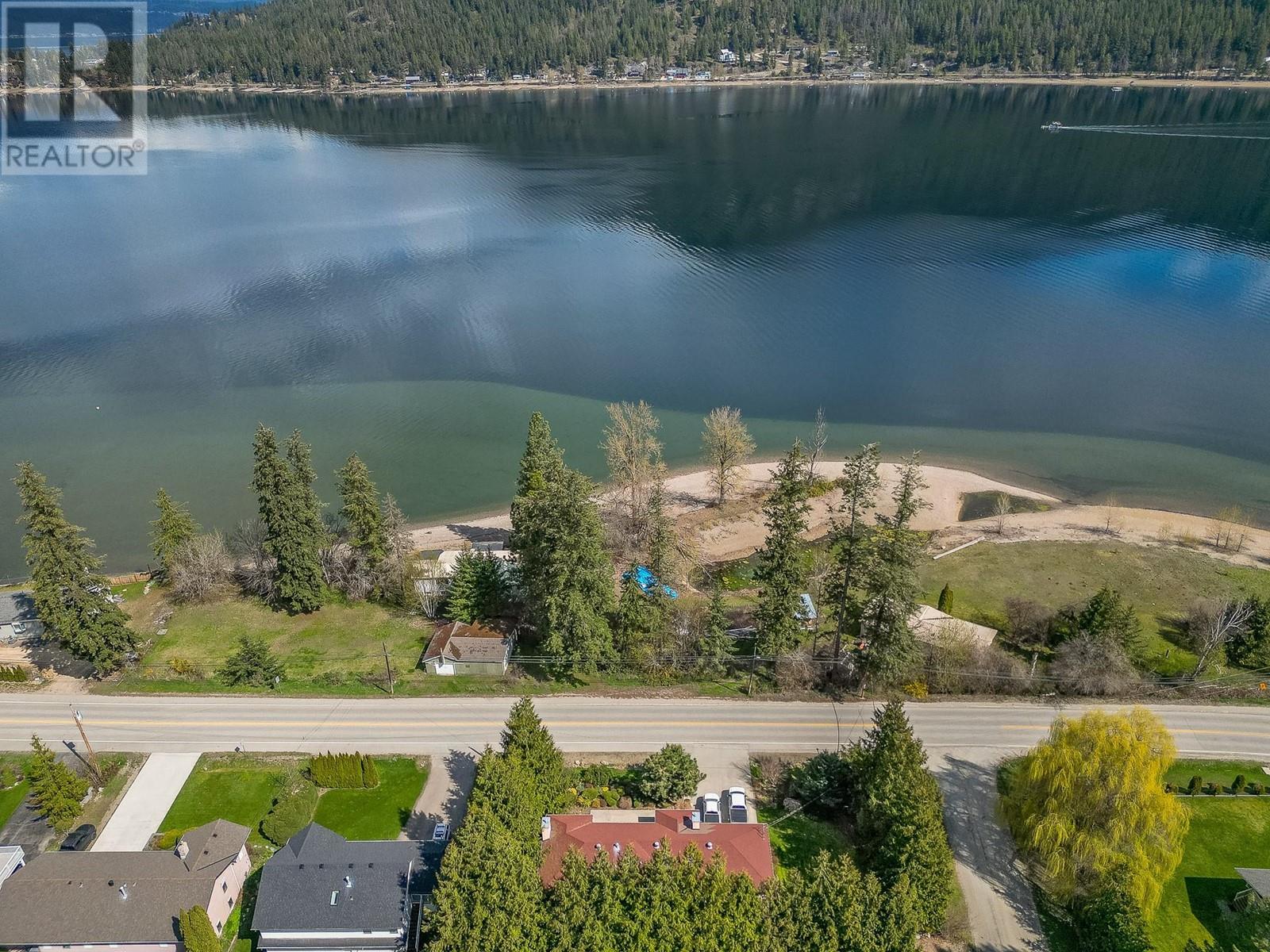 Property at 2450 Blind Bay Road image 2