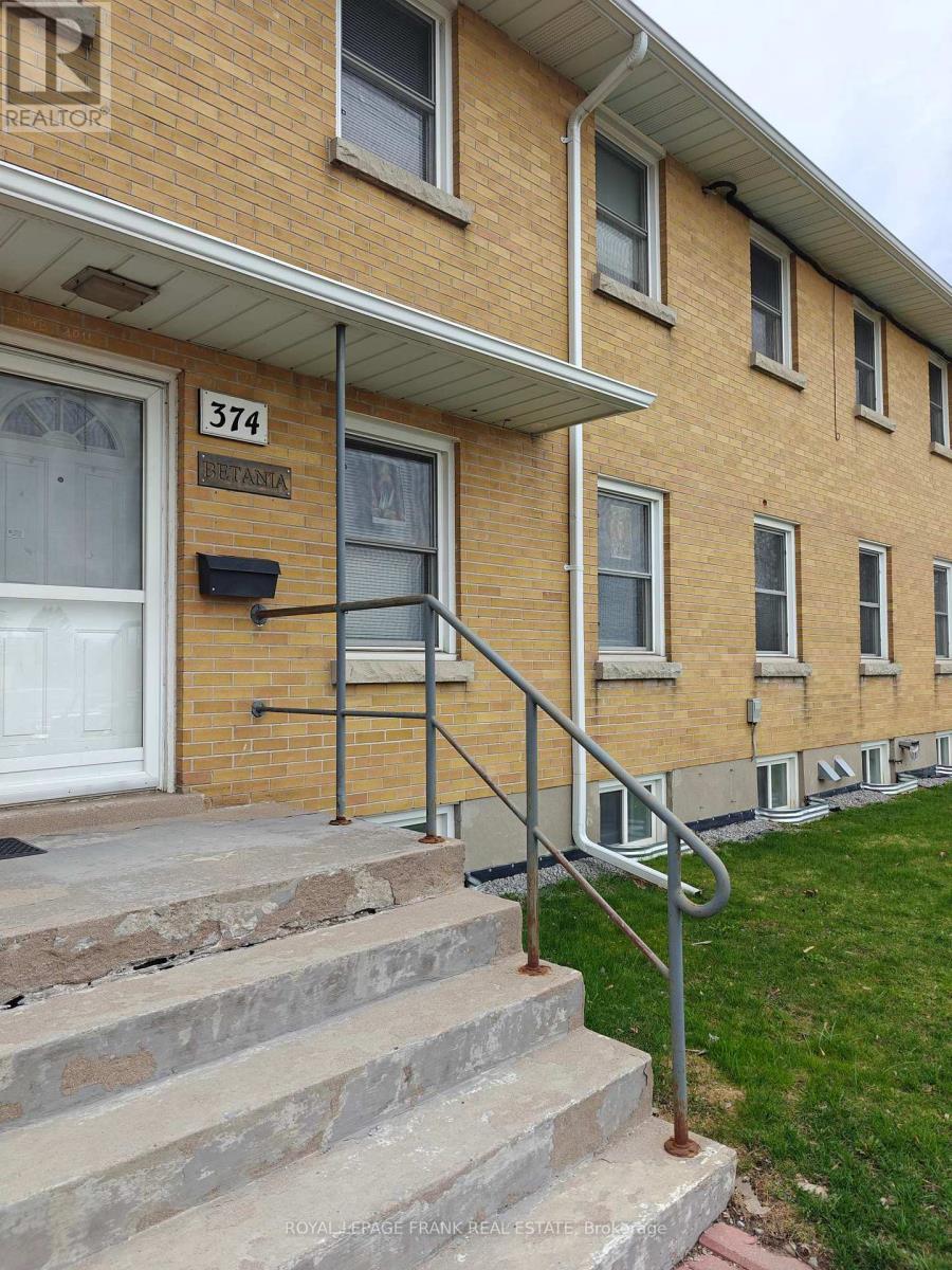 ROOM #9 - 374 CENTRAL PARK BOULEVARD S, Oshawa, Ontario