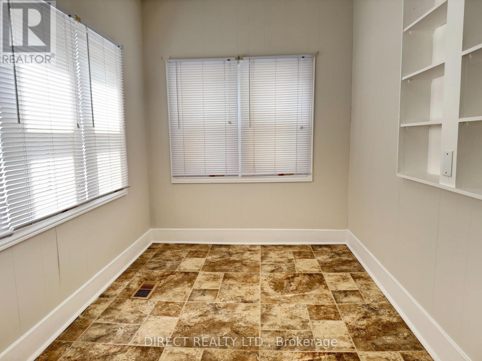 33 Sinclair Street, Belleville, Ontario  K8P 3S5 - Photo 11 - X12104601