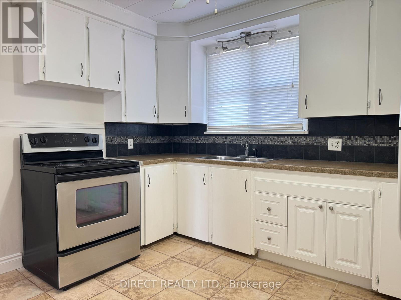 33 Sinclair Street, Belleville, Ontario  K8P 3S5 - Photo 15 - X12104601