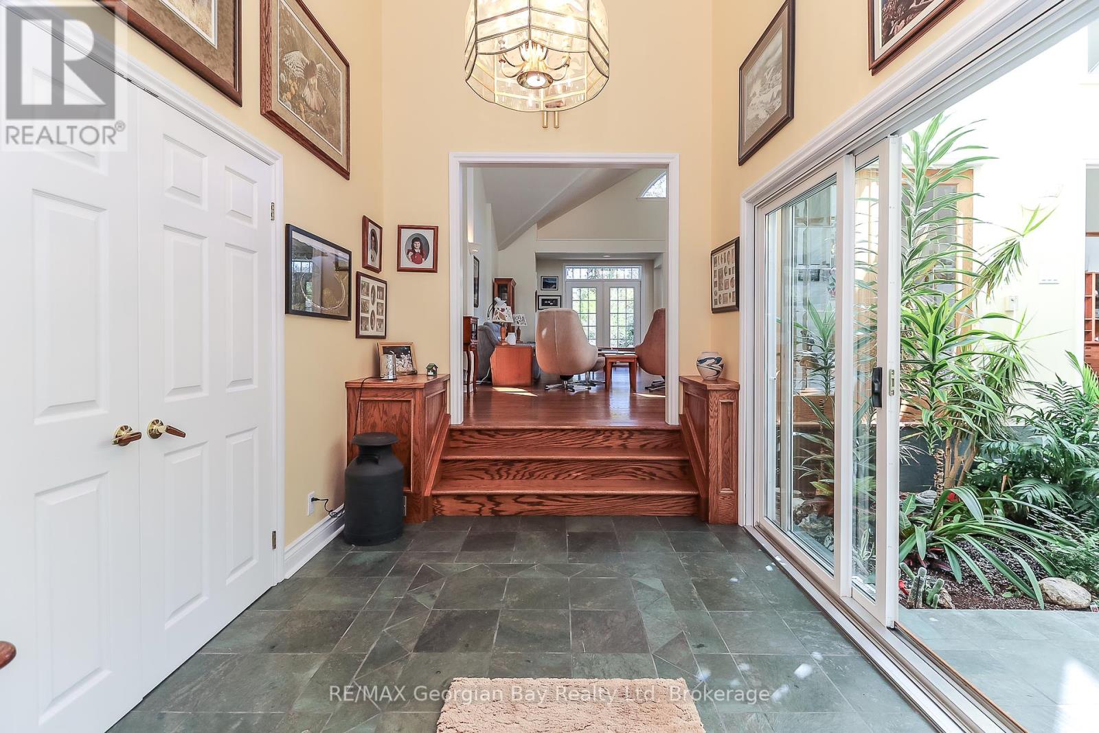 326 Blueberry Marsh Road, Oro-Medonte, Ontario L4R 4K3 - Photo 4 - S12104448