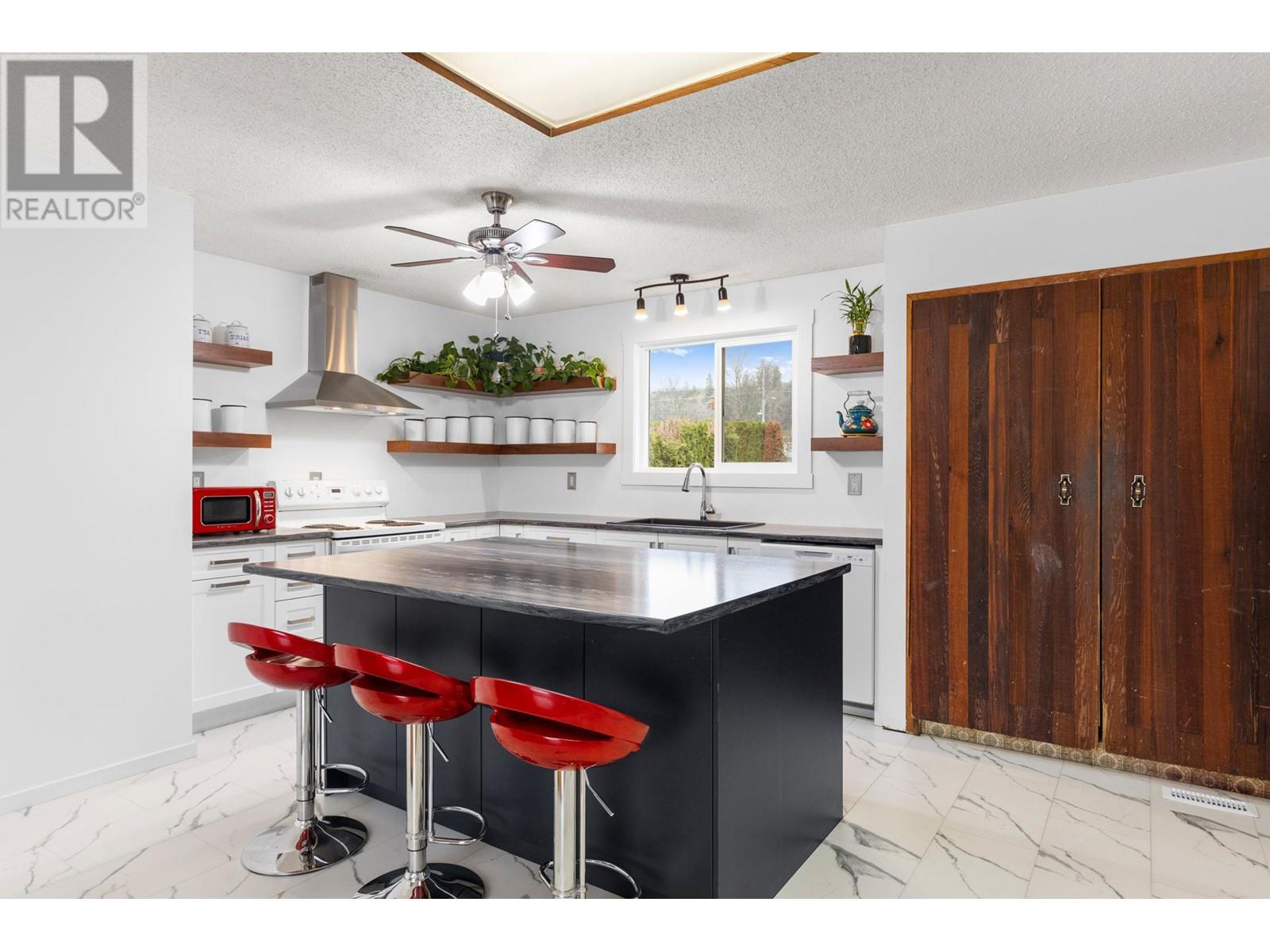 955 Hickory Road, Kelowna, British Columbia  V1X 4K8 - Photo 5 - 10341061
