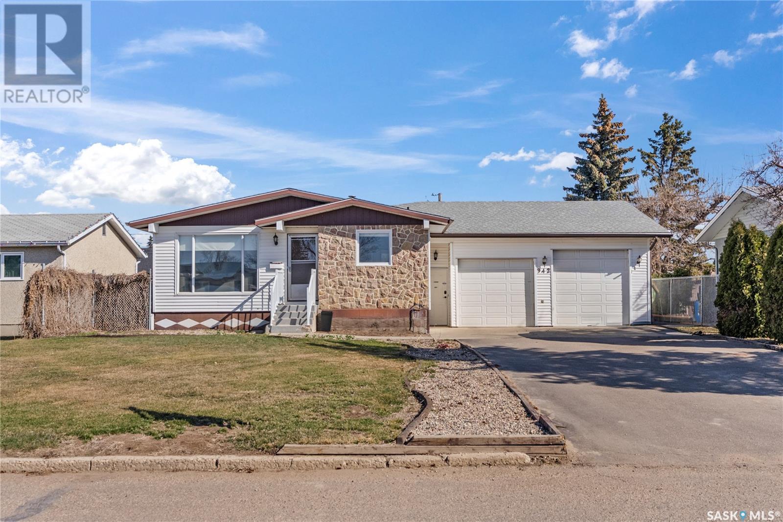 342 28th STREET, Battleford, Saskatchewan