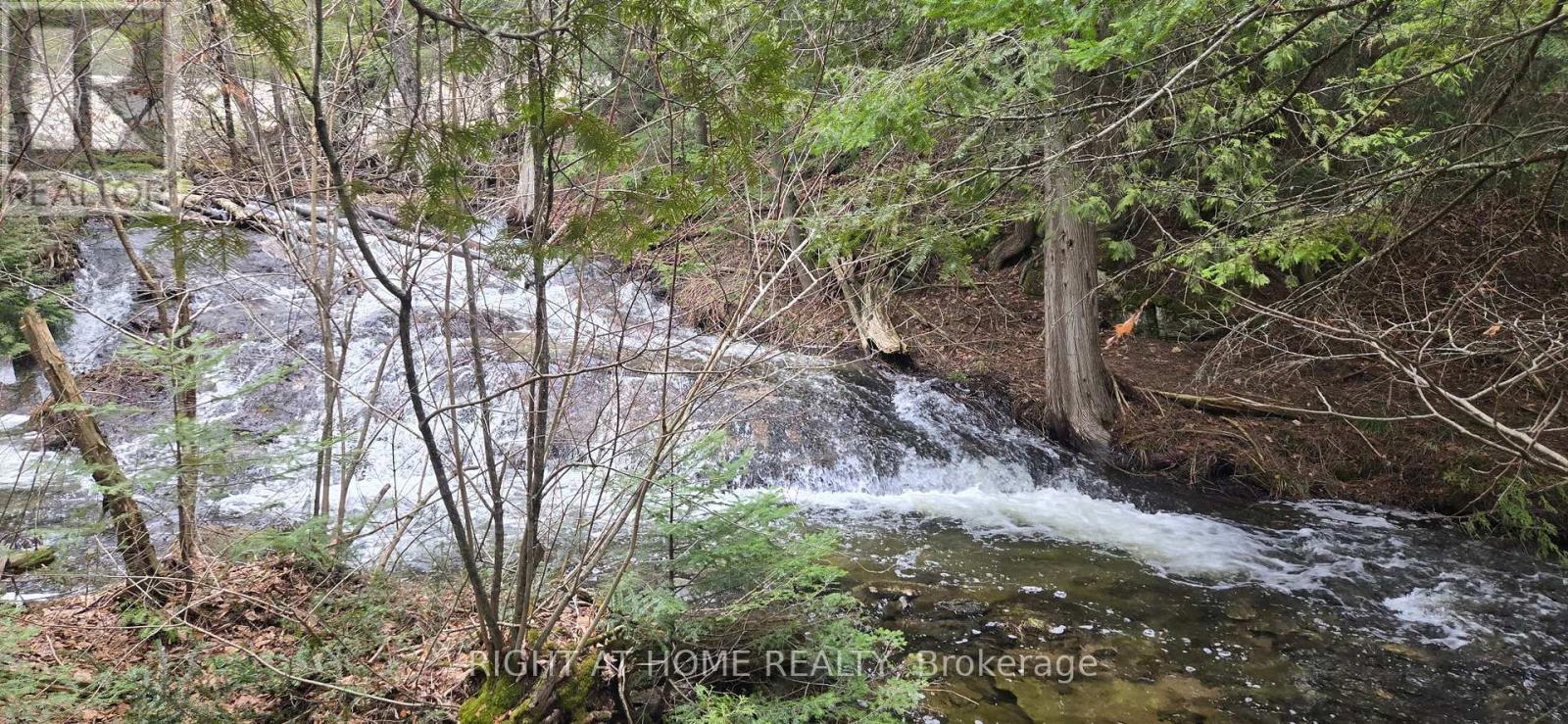 1061 Centennial Lake Road, Greater Madawaska, Ontario  K0J 1H0 - Photo 6 - X12104511