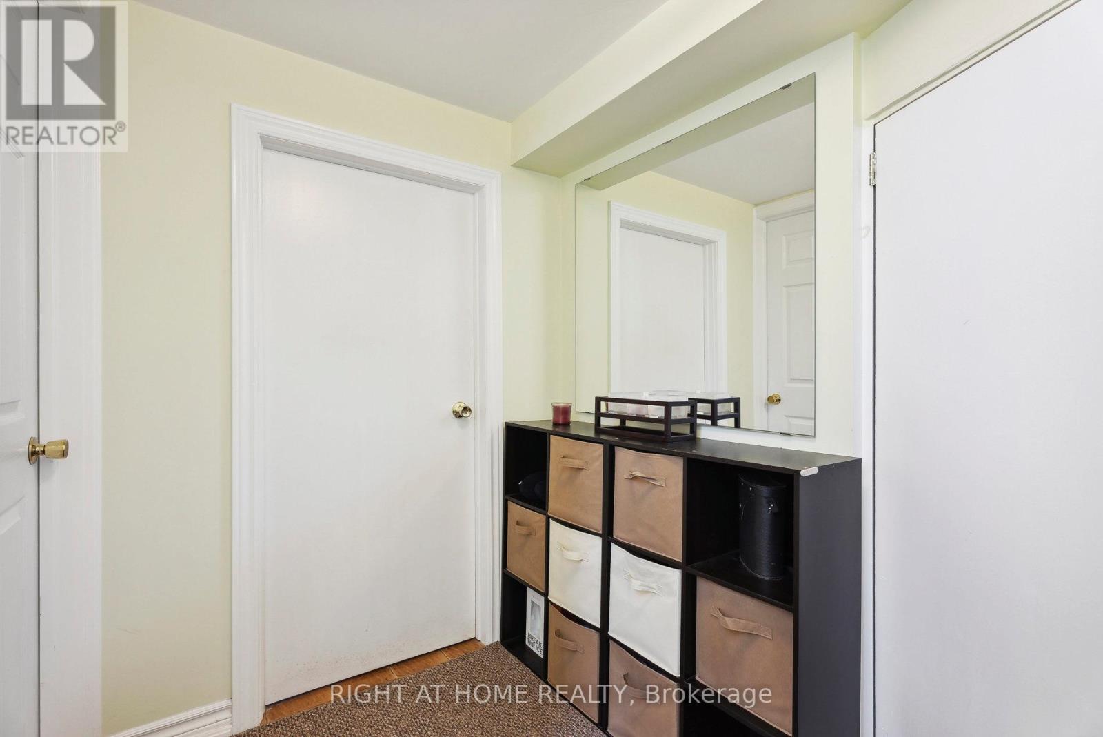 285 Lennox Avenue, Richmond Hill, Ontario  L4C 2A4 - Photo 17 - N12104461