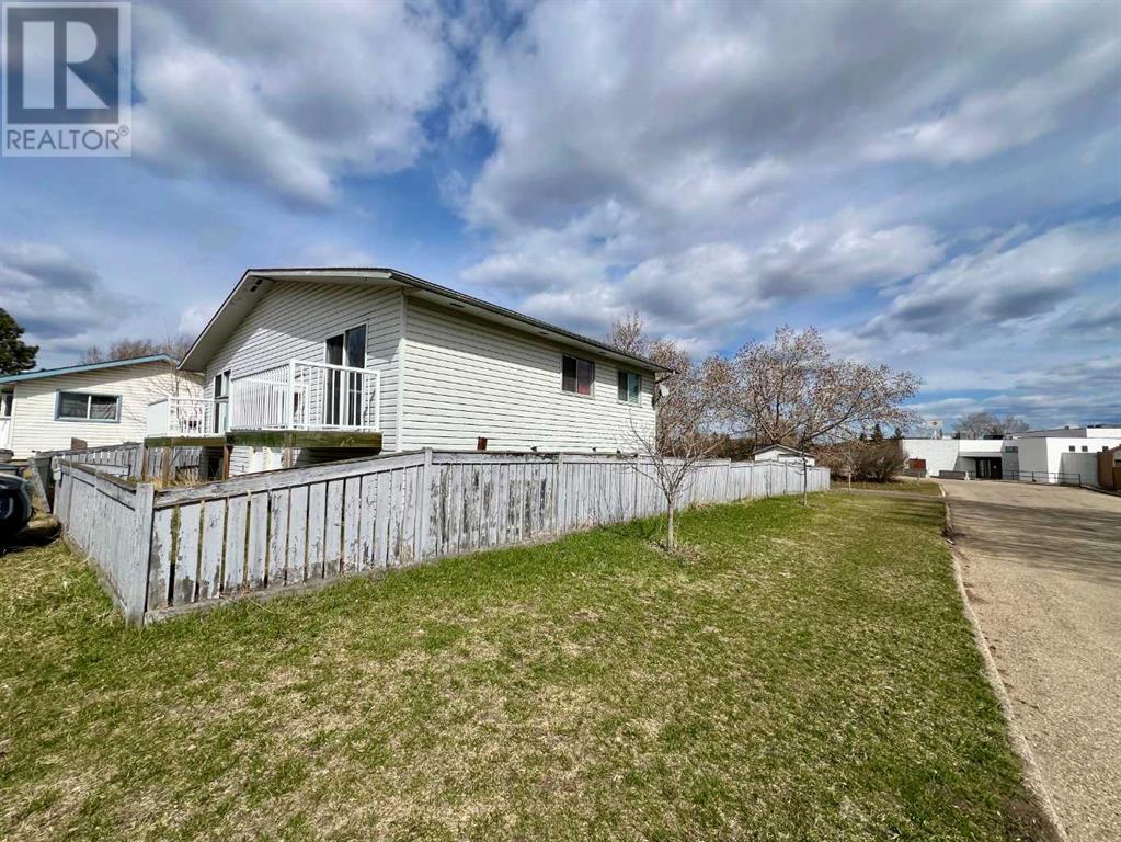 10201 93 Street, Grande Prairie, Alberta  T8V 1Y2 - Photo 4 - A2213855