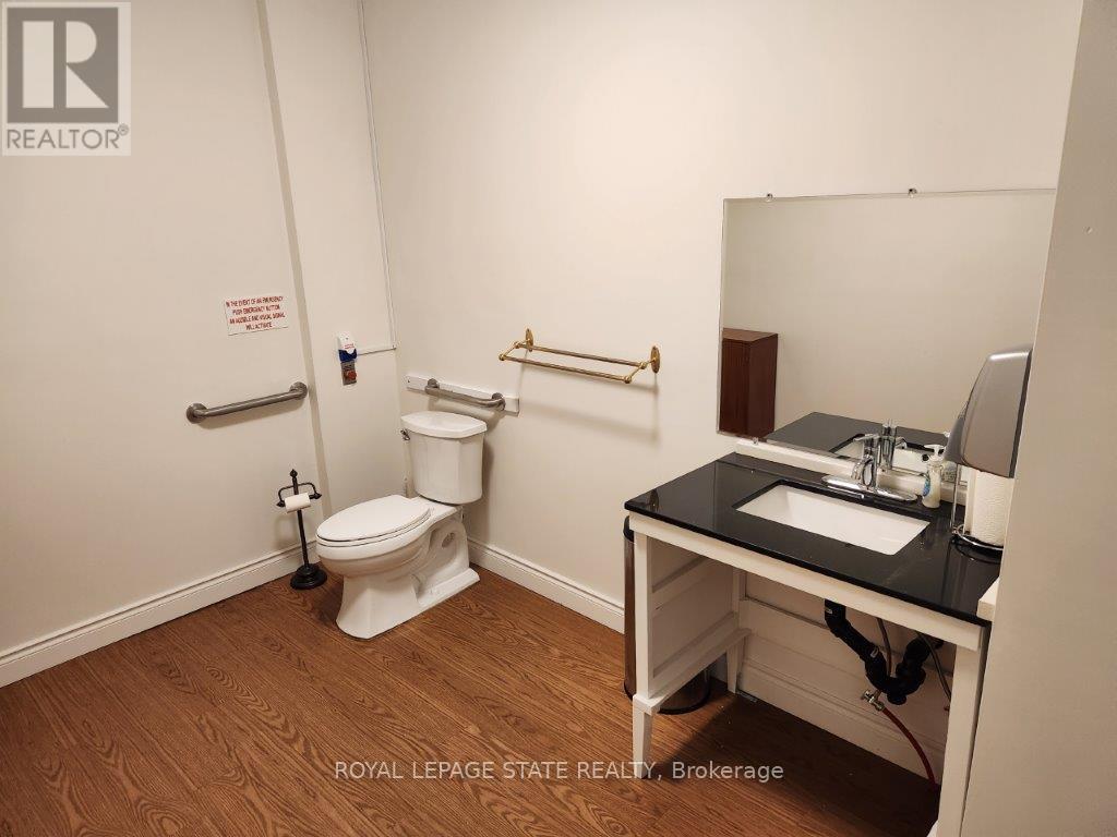1548 King Street E, Hamilton, Ontario  L8K 1S9 - Photo 11 - X12104607